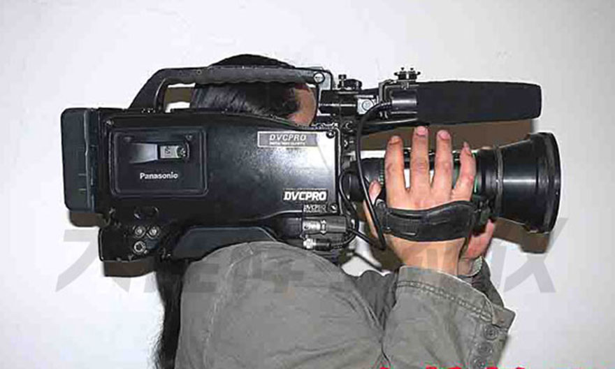 广播级DVCPRO摄像机